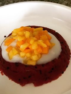 Foto resep Mpasi cake buah naga topping 10m+