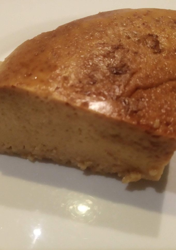 Una foto de Flan de huevos y turrón de almendras al Microondas