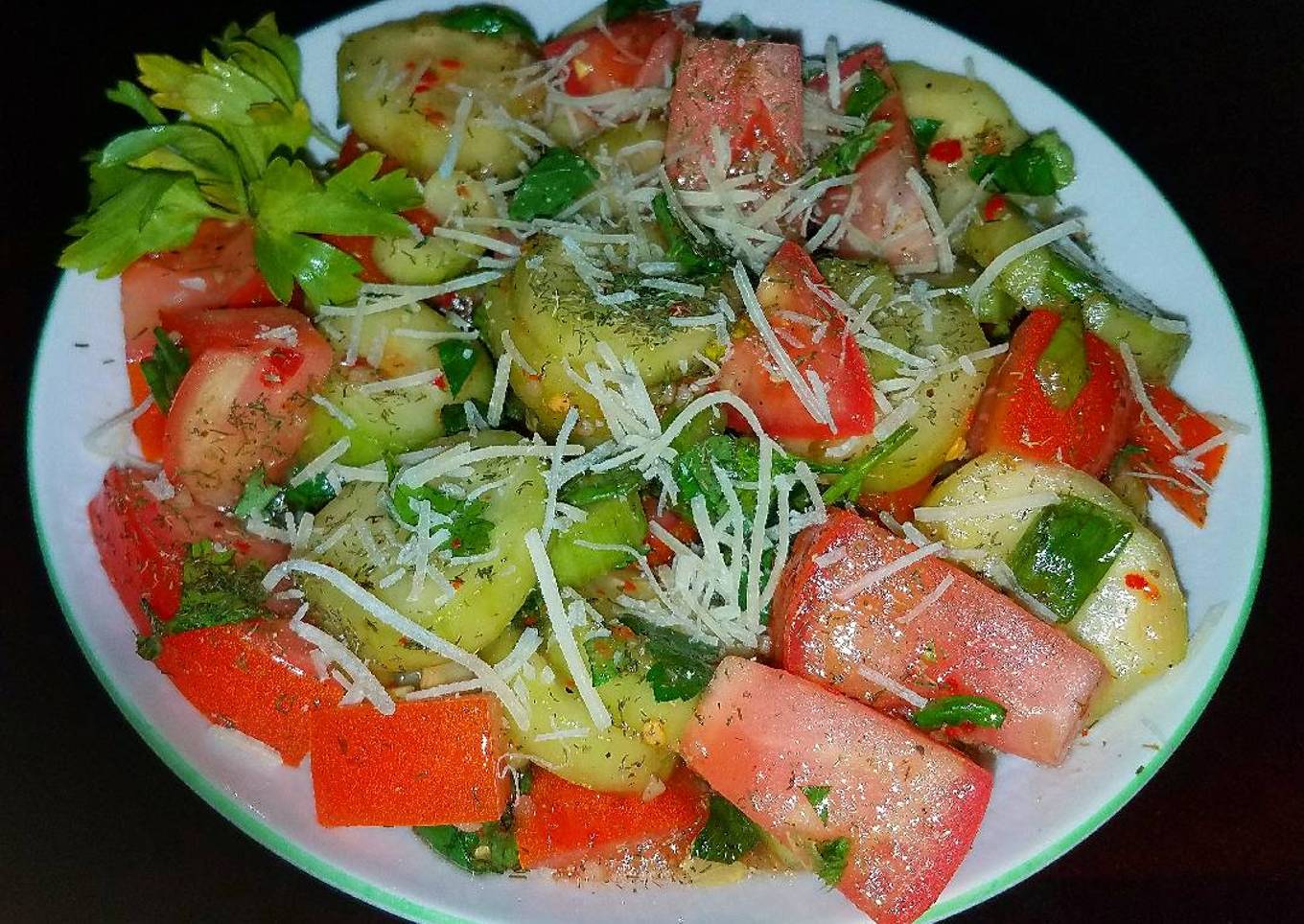 Mike's Tangy Garden Side Salad 3 minutes