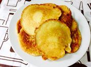 A picture of bột mì rán chiên