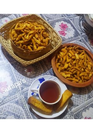 নিমকি(nimki recipe in Bengali) রেসিপির প্রধান ছবি