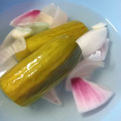 A picture of Cucumber Pickles 🥒🥒🥒.