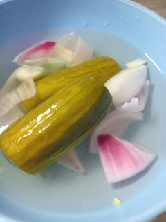 A picture of Cucumber Pickles 🥒🥒🥒.