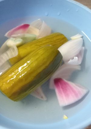 A picture of Cucumber Pickles 🥒🥒🥒.