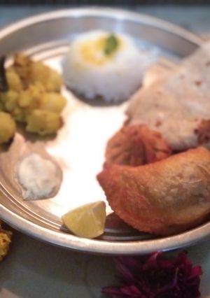 कडबु (kadbu recipe in marathi) रेसिपी चे मुख्य फोटो 