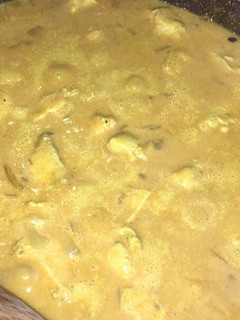 Una foto de Pollo al curry con leche de coco