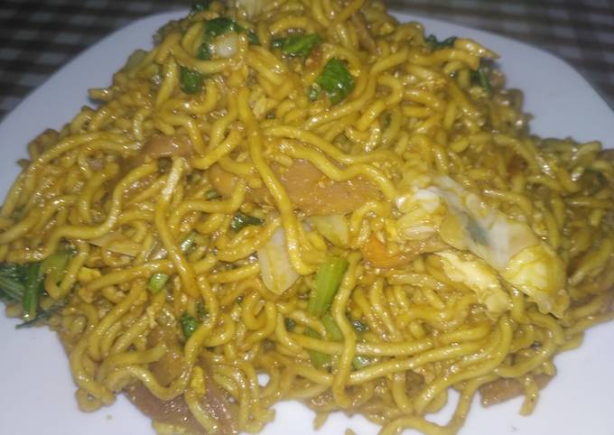 Resep Resep Mie Goreng Special Oleh Amira Morabi - Cookpad