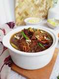 Rawon empal daging khas Jawa Timur
