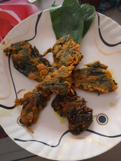 পাট পাতার বড়া (paat paatar bora recipe in Bengali) রেসিপির প্রধান ছবি