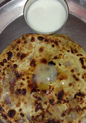 A picture of Aloo ki Roti.