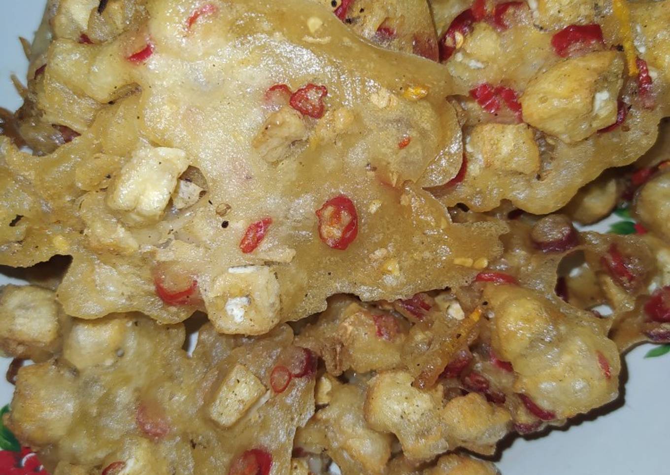 Peyek tahu cabe