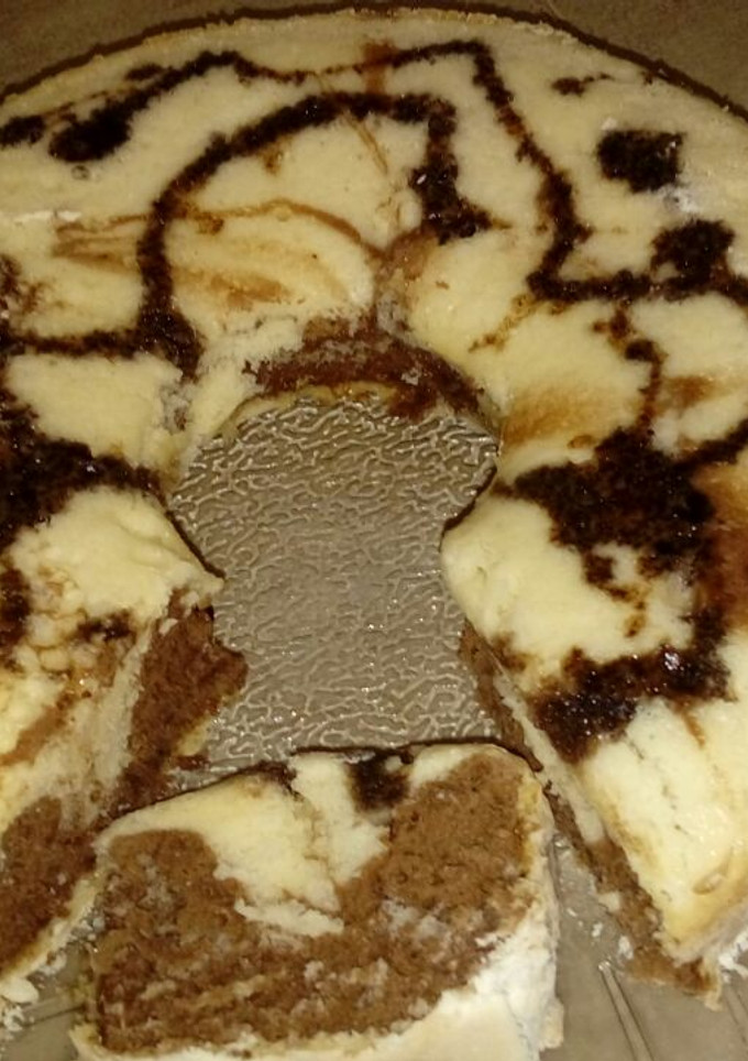 Una foto de Torta marmolada sencilla y rápida