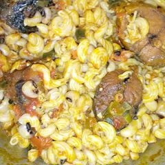A picture of Beans and Macaroni.