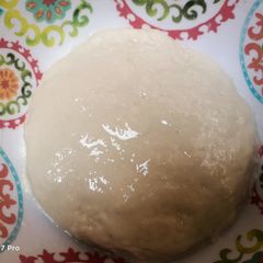 A picture of Pizza dough.