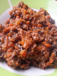 Una foto de Berenjenas con tomate🍅🥕🌰🌶