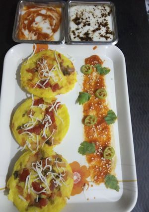 ઉતપમ ઢોકળા (Uttapam dhokla recipe in Gujarati) રેસીપી મુખ્ય ફોટો