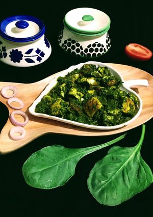 A picture of Palak Paneer.