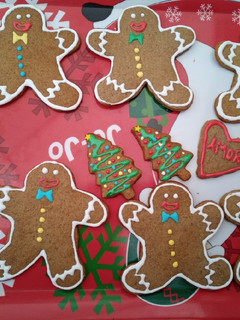 Una foto de Galletas de jengibre navideñas