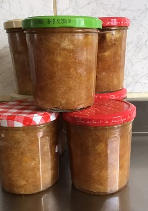 Une photo de Confiture pommes cannelle érable