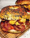 Bagels Thịt Hun Khói và Phô Mai Kem (Cream Cheese Bacon & Egg Bagels) 🥯🥯🥯