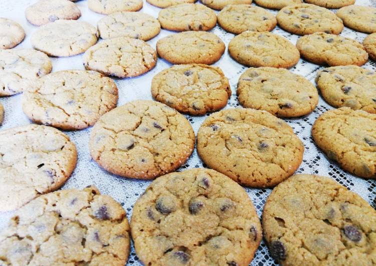 Recipe of Homemade Chocolate Chip Peanut Butter Cookies