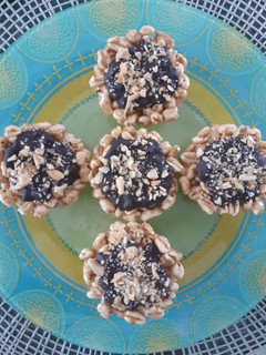 A picture of Chocolate and Almond Puffed Wheat Squares / Healthy.