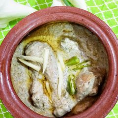 A picture of Paneer Reshmi Chicken.
