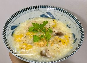 Hình của món Cháo Bí Đỏ Nấm Chay.