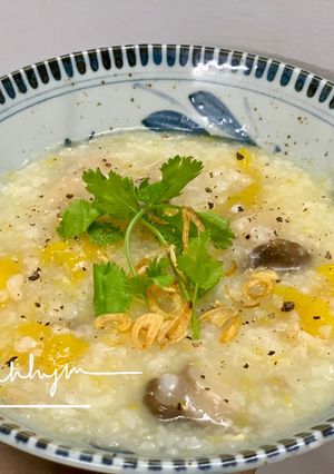 Hình của món Cháo Bí Đỏ Nấm Chay.