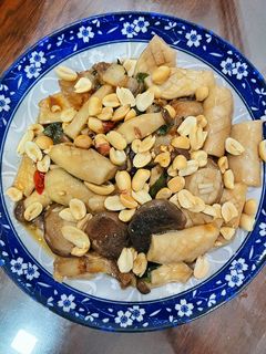 Hình của món Nấm đùi gà rim tương.