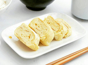 A picture of Tamagoyaki 卵焼き(Japanese Sweet ＆ Savory Egg Roll).