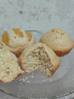 Una foto de Muffins de naranja saludables sin harina refinada!