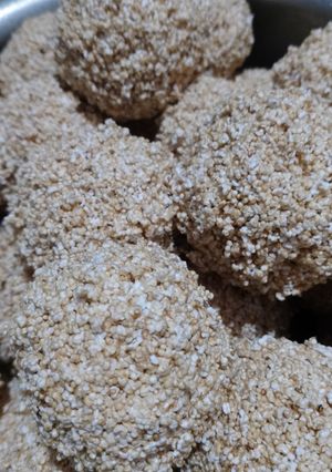 चौलाई के लड्डू(Chaulai ke ladoo recipe in hindi रेसिपी मुख्य फोटो