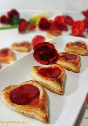 Foto principal de ❤️ Corazones de Fresa y Hojaldre ❤️