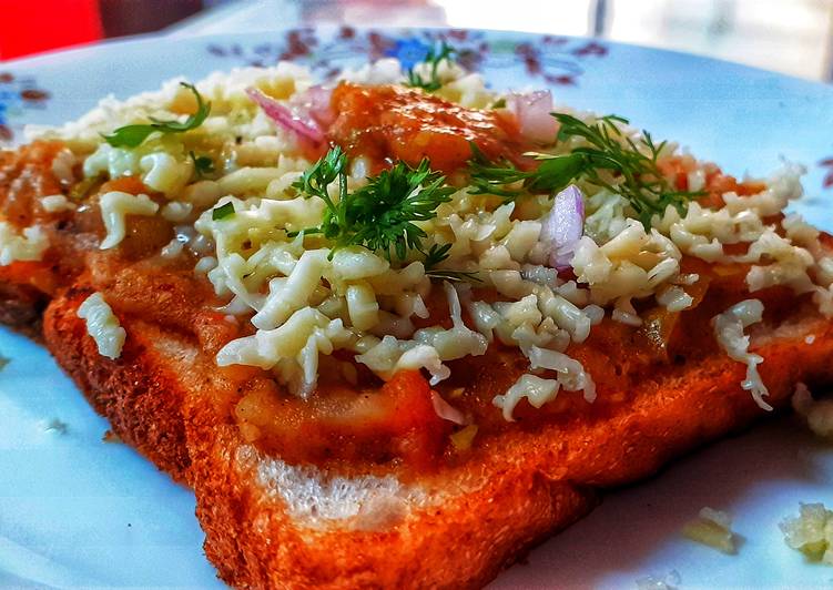 Recipe of Favorite Cheesy pav bhaji toast