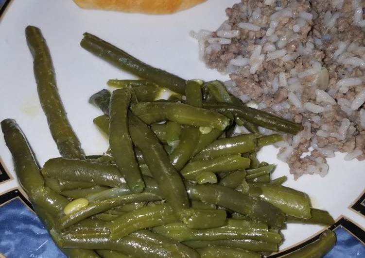 How to Prepare Favorite Garlic Buttered Green Beans