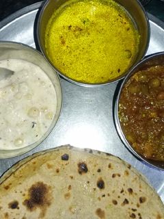 सिंपल थाली (simple thali recipe in Hindi) रेसिपी मुख्य फोटो
