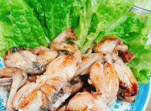 Hình của món Ếch chiên nước mắm.