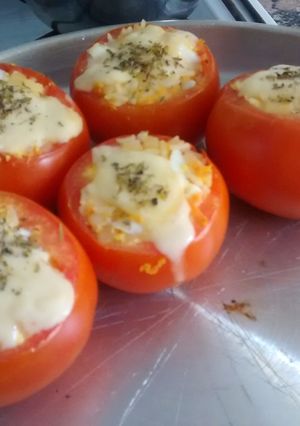 Una foto de Tomates rellenos