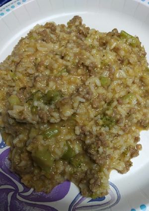 A picture of Cheesy Beef Broccoli and Rice.