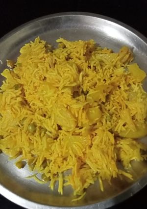 मटर पुलाव(matar pulao recipe in hindi) रेसिपी मुख्य फोटो