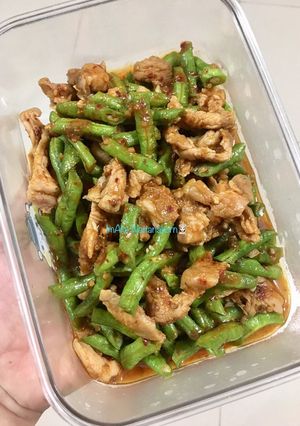 รูปของ “ผัดพริกแกงหมูหมักถั่วฝักยาว”