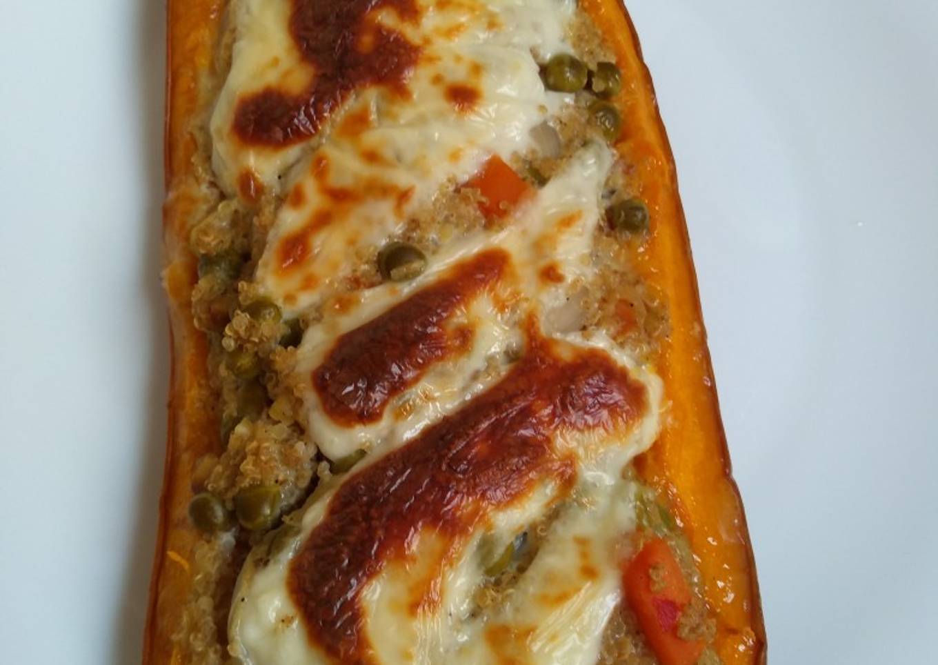 Calabaza rellena con quinoa