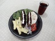 Una foto de kebab frito
