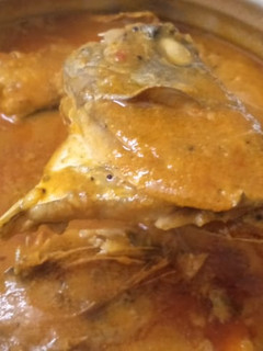 செட்டிநாடு மீன் குழம்பு(chettinadu meen kulambu recipe in tamil) செய்முறை முக்கிய புகைப்படம்