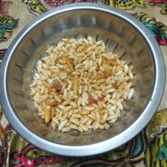 A picture of Dry bhel.