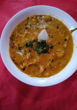 A picture of Malai do pyaza.