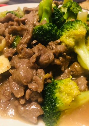 蠔油牛肉🥦蓋飯 的食譜成品照片