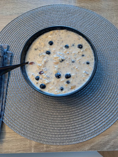A picture of Healthy Blueberry Cheesecake Overnight Oats!!.