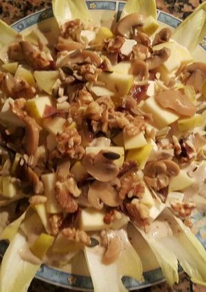 Una foto de Deliciosa ensalada de endivias